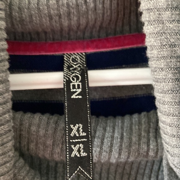 Long neck Sweater - Picture 6 of 6